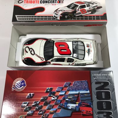 Dale Earnhardt Jr #8 Tribute Concert