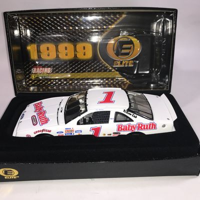 Jeff Gordon #1 Baby Ruth 1992 Ford Thunderbird
