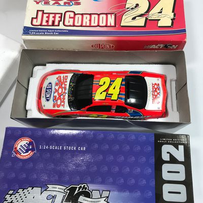 2002 Jeff Gordon #24 DuPont 200 Years Diecast