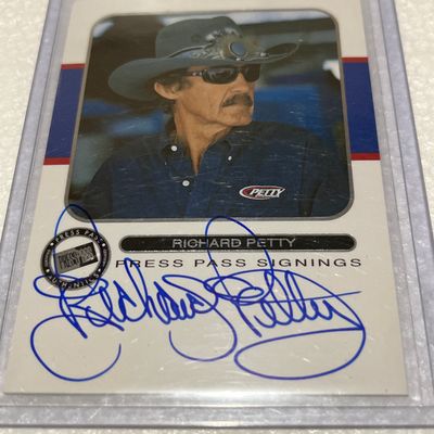 Richard Petty Press Pass Signings Card