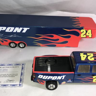 Jeff Gordon Crew Cab Truck & Show Trailer