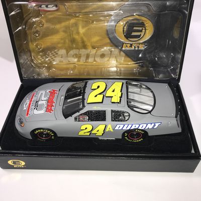 Jeff Gordon #24 DuPont Test Car 2004 Elite