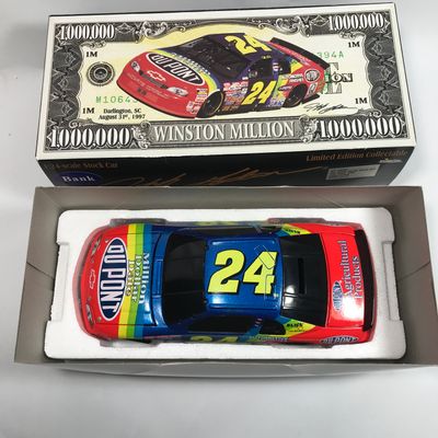 Jeff Gordon #24 DuPont Million Dollar Date LE