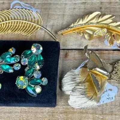 Vintage Designer Costume Jewelry Lot - Coro Green Demi-Parure & Signed Valenza Gold-Tone Brooch