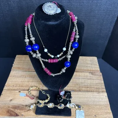 Vintage Costume Jewelry Lot - Statement Necklaces, Brooch & Bracelets, 6 Pcs