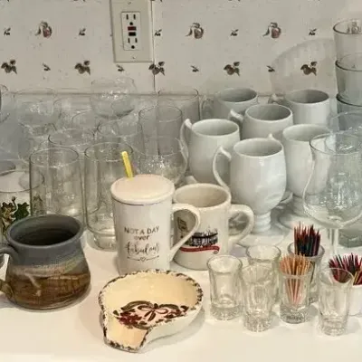 Assorted Glass Stemware, Wine Glasses & Tumblers Collection Pus Vintage Ice Bucket