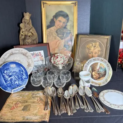 Miscellaneous Assortment Of Decor