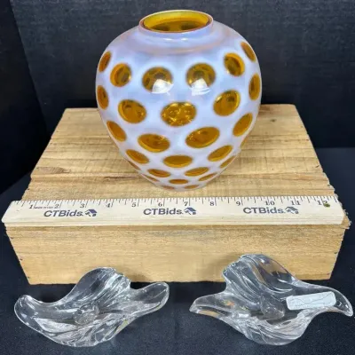 Vintage 1950s Fenton Honeysuckle Coin Dot Amber Lamp Shade & Crystal Bird Trinket Dishes