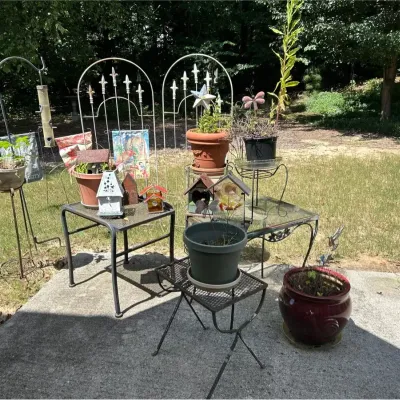 Patio Plant Stands, Planters, Trellises & Garden Decor