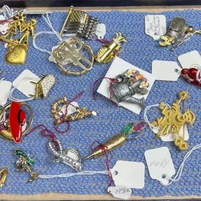Vintage Novelty & Holiday Brooch Tray Lot - Cupid, Watering Can, Flags, 15+ Pcs