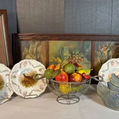 Vintage Game Bird Cabinet Plates, Framed Artwork, and Ceramic Fowl Decor Lot