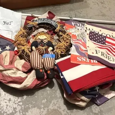 Flags And More 