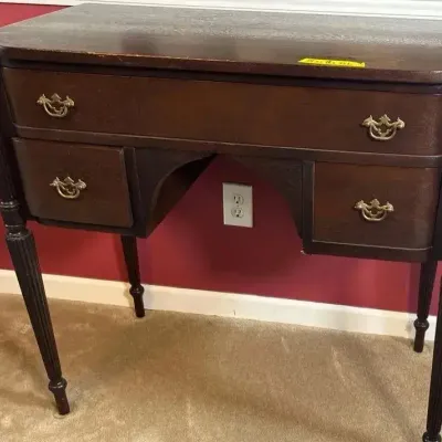 3 Drawer Writing Desk/vanity 