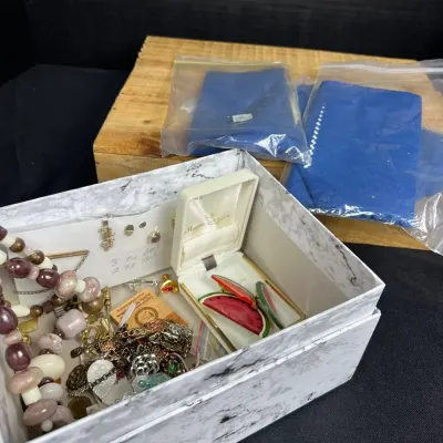 Jewelry Bits And Pieces 