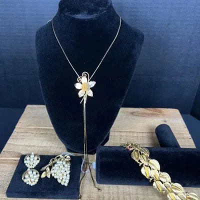 Vintage Signed Pell Faux Pearl Grape Cluster Brooch & Gold-Tone Jewelry Lot
