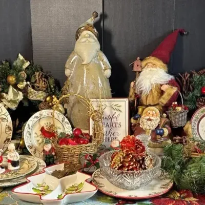 Santa Surprise Decor 