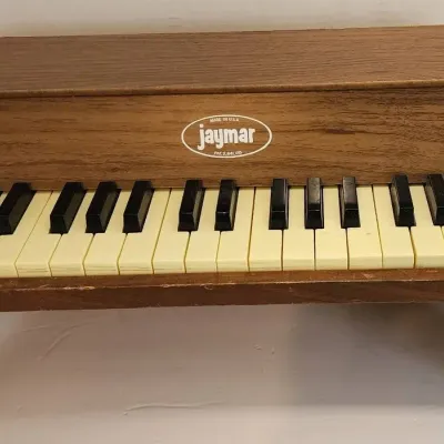 1950s-60s Jaymar Toy Piano (30 Keys/very Heavy) SEE VIDEO