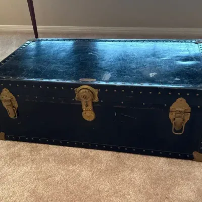 National Vulcanized Fibre Co Trunk 