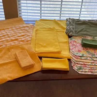 Vintage Table Linens- Green/Yellow/Floral