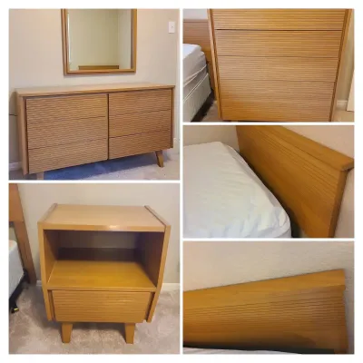MCM Reeded Detail Maple Bedroom Set: Pair Twin Beds, Mattresses, Chest, Dresser & Mirror, Nightstand
