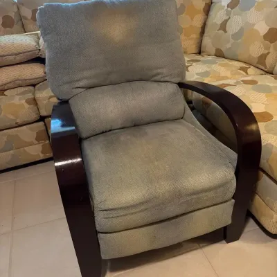 Blue Manual Recliner Arm Chair (See Description)