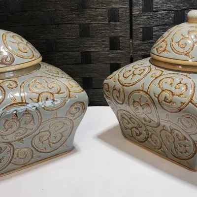 (2) Large Broyhill Ceramic Lidded Ginger Jars/Decorative Canisters