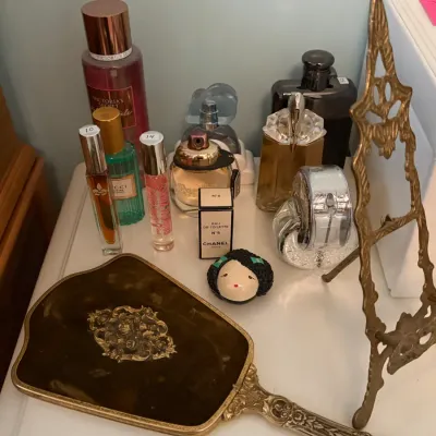 Sale Photo Thumbnail #28: Designer perfume