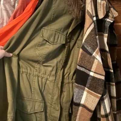 Sale Photo Thumbnail #32