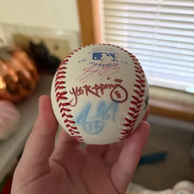 Sale Photo Thumbnail #73: Signed San Francisco Giants baseball