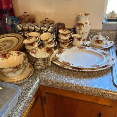 Sale Photo Thumbnail #8: Royal Albert "Old Country Roses" Bone China