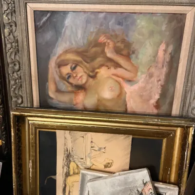Estate sale photo
