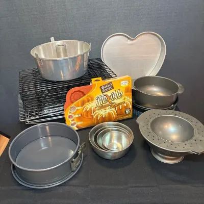 Assorted Cake Baking Pans And More 