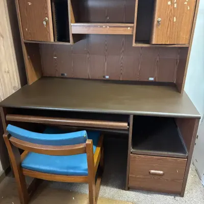 Office Desk With Chair