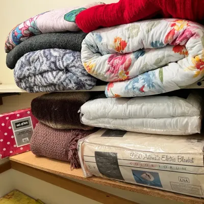 Assorted Bedding 