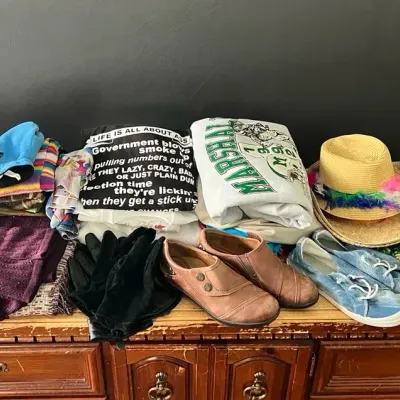 Women’s Apparel, Shoes & Accessories