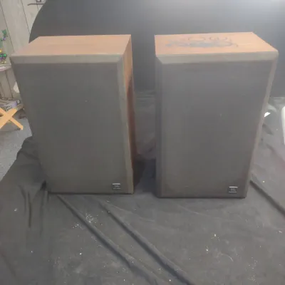 JBL L19 Speaker Pair