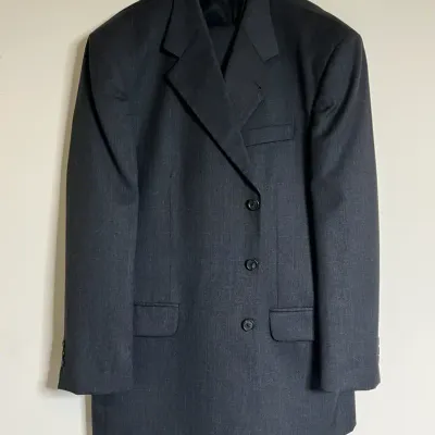 LIKE NEW Men’s Paul Dione 3-pc. Suit