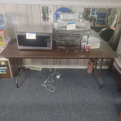 Classic Folding Table