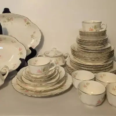 Homer Laughlin "Maple Leaf" China 