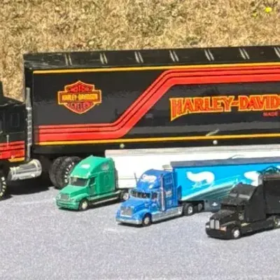 Harley-Davidson & Semi-Truck Die-Cast Model Lot – 4 Tractor Trailers

