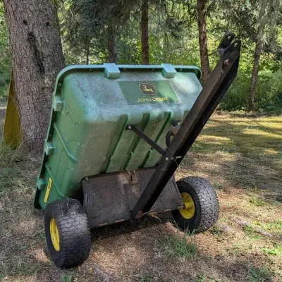 John Deere 10P (Pct-100Jd / Pct-100Jdc) 650 Lb. Capacity, 10 Cu. Ft. Tow-Behind 