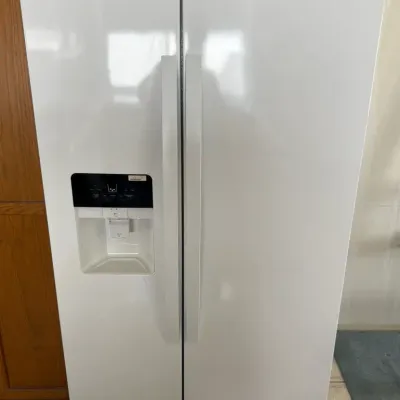 Whirlpool White Side-by-Side Refrigerator with Water & Ice Dispenser