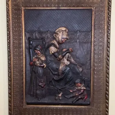 Bradley & Hubbard Polychrome Cast Iron Wall Plaque (BB10)