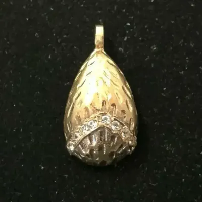 14k Gold Pear Shaped Pendant (3.07 Grams)