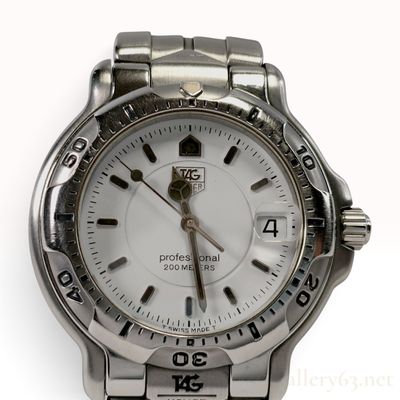 Sale Photo Thumbnail #133: TAG Heuer 6000 Series Professional Stainless Steel Quartz Wristwatch Reference WH1111 35.6mm