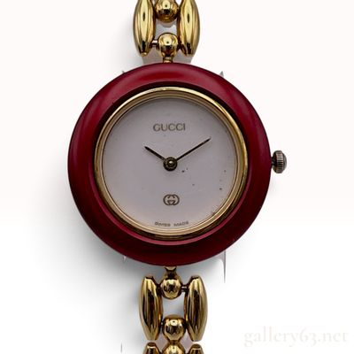 Sale Photo Thumbnail #221: Vintage Gucci 11/12 Change Bezel Gold Plated Ladies Wristwatch with Box