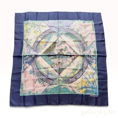 Sale Photo Thumbnail #192: Hermes Giverny Silk Carre 90