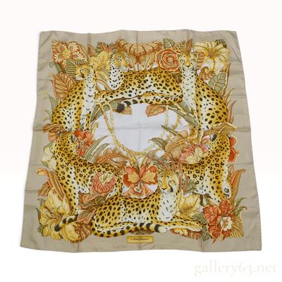 Sale Photo Thumbnail #238: Vintage Salvatore Ferragamo Animalier Cheetah and Tropical Floral Beige Silk Scarf 90 cm