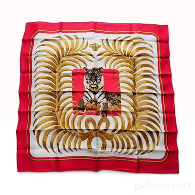 Sale Photo Thumbnail #246: Hermes Tigre Royal Silk Carre 90 Scarf