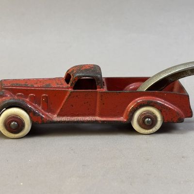 Sale Photo Thumbnail #12: Antique Hubley #2234 Cast Iron Toy Wrecker Toy